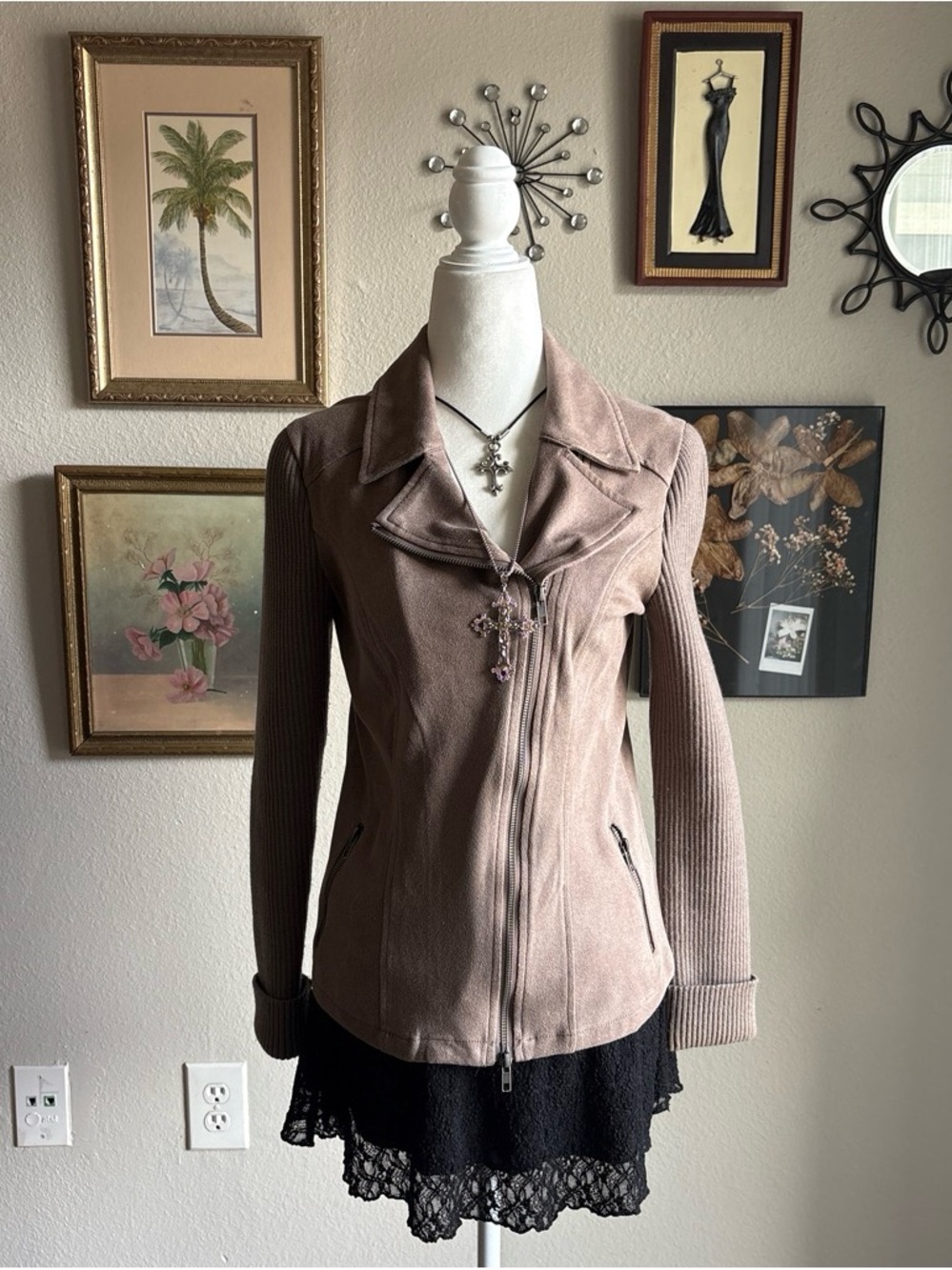 Neiman Marcus Taupe Leather Zip-Front Jacket with Ribbed Sleeves